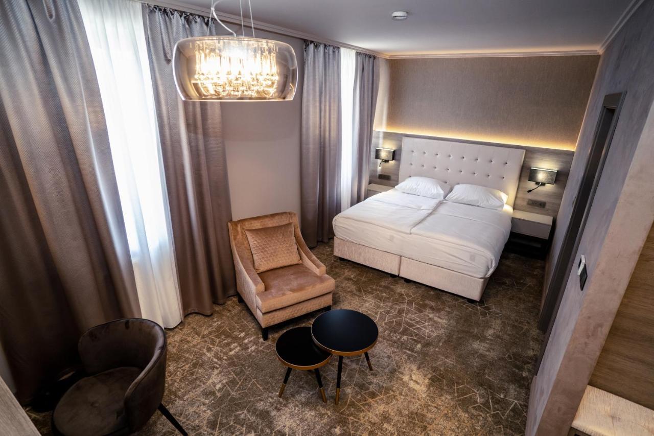 Hotel Europa Komárno Exteriér fotografie