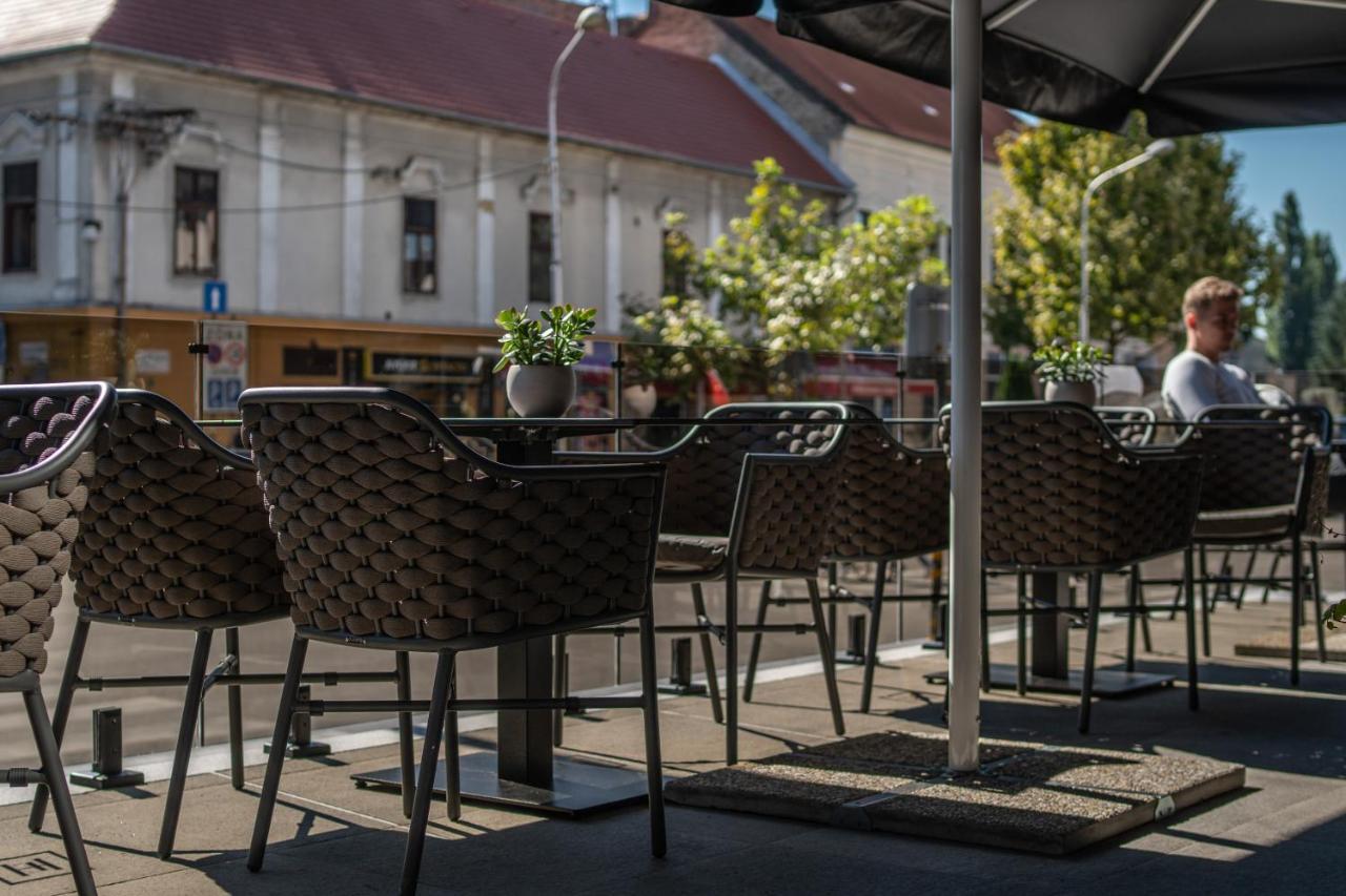 Hotel Europa Komárno Exteriér fotografie