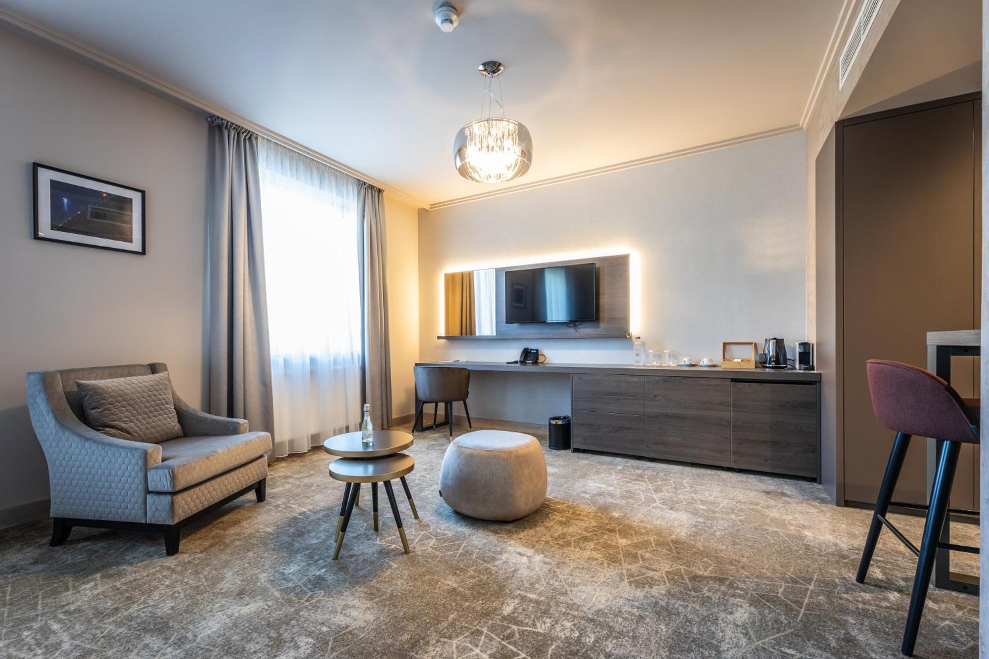 Hotel Europa Komárno Exteriér fotografie